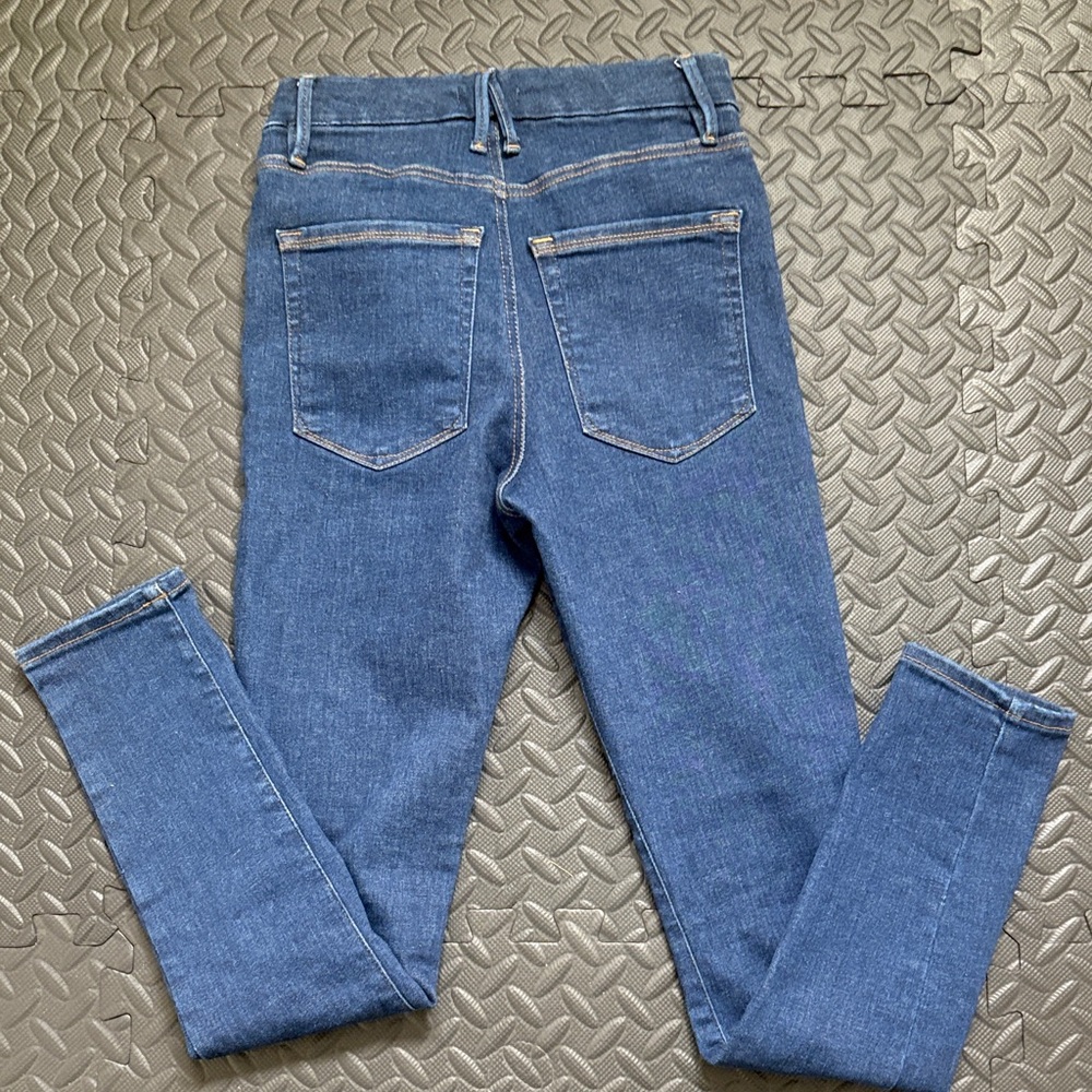 Good American Always Fits Dark Blue High-Rise Skinny Jeans - Picture 5 of 5